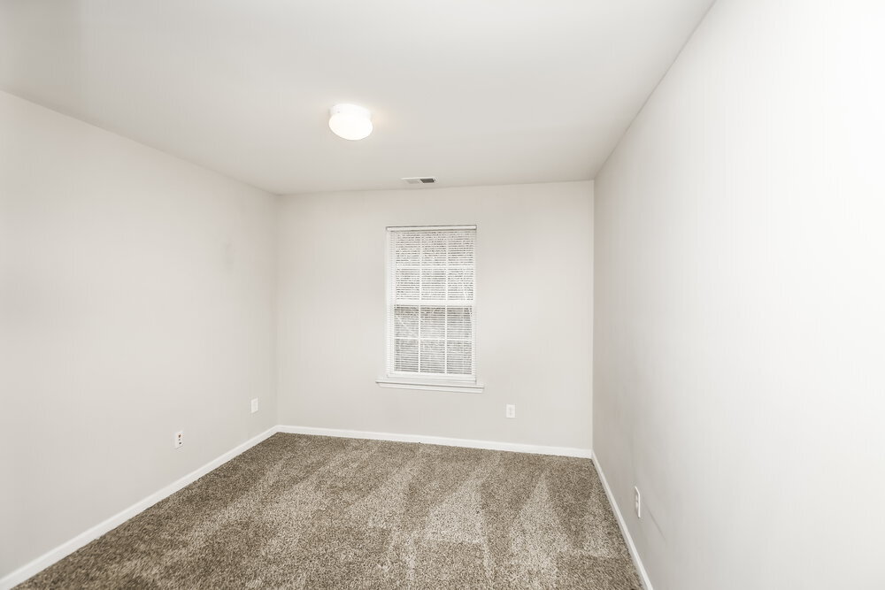 Building Photo - 713 Celeste Ln