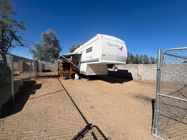 Building Photo - One Bedroom Trailer in Deer Valley - All u...