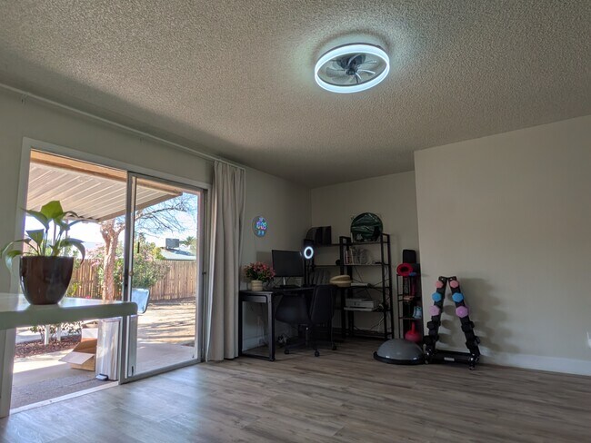 Building Photo - Cornell