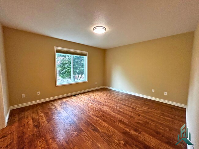 Building Photo - Beautiful 3 Bed, 2 Bath Home with Solar Panels, Landscaping Included & 2-Car Garage