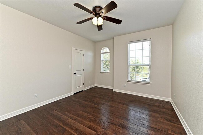 Building Photo - 12124 Terraza Cir