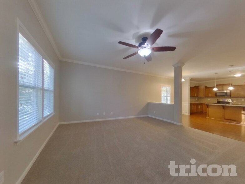 Building Photo - 9705 Thyme Court