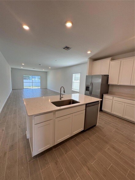 Building Photo - 6626 SW 89th Ln