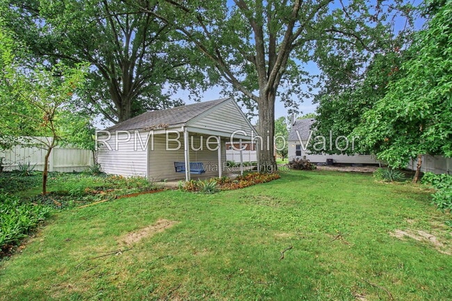 Building Photo - 3942 Hemphill Way