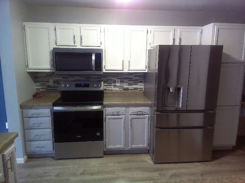 Building Photo - 1103 Autumn Dr