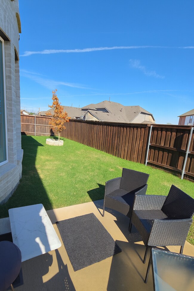 Building Photo - 1112 Maverick Dr