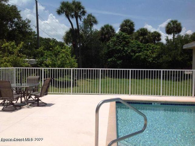 Building Photo - 131 Majestic Bay Ave