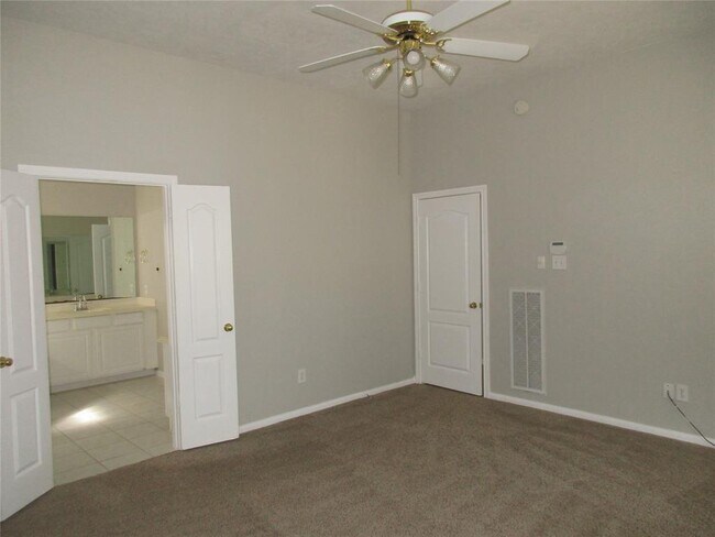 Building Photo - 11723 Brydan Dr