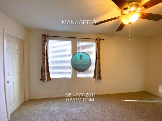 Building Photo - Gated community with pool/spa