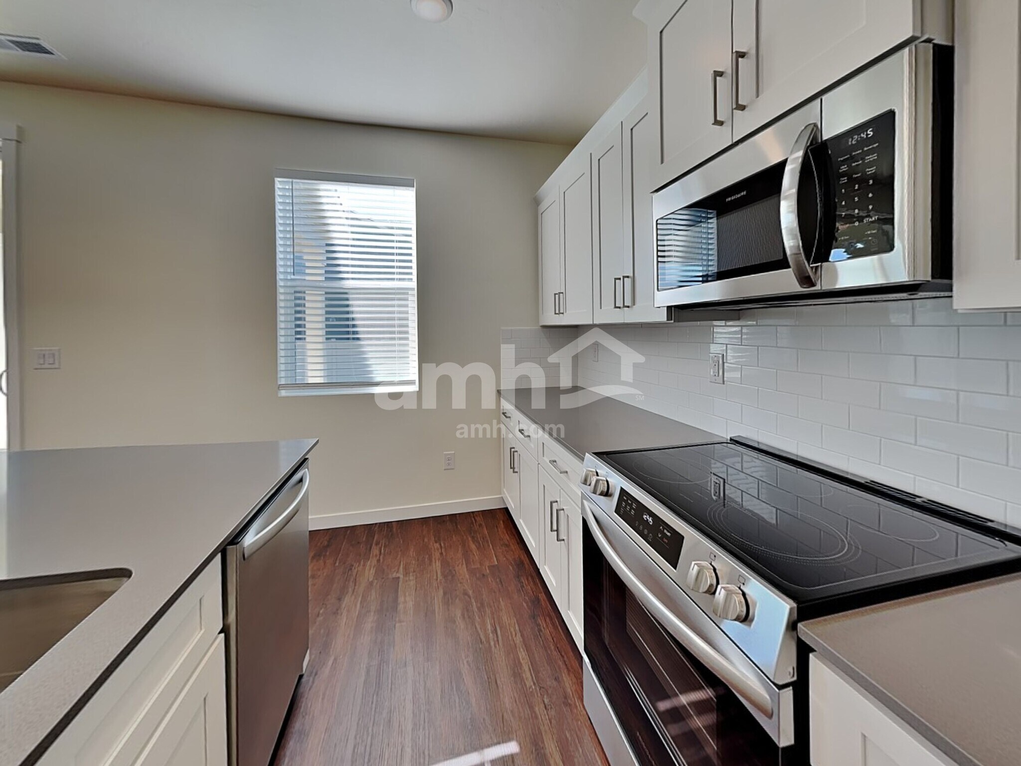 Building Photo - 9523 W Shumard St