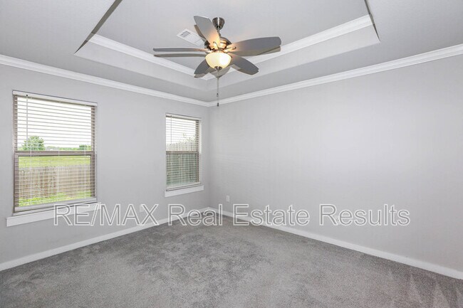 Building Photo - 1503 Purple Finch St