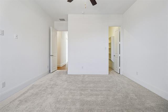 Building Photo - 901 Bluebonnet Dr