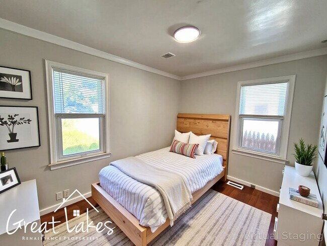 Building Photo - Beautiful 3 Bedroom 1 Bathroom now availab...