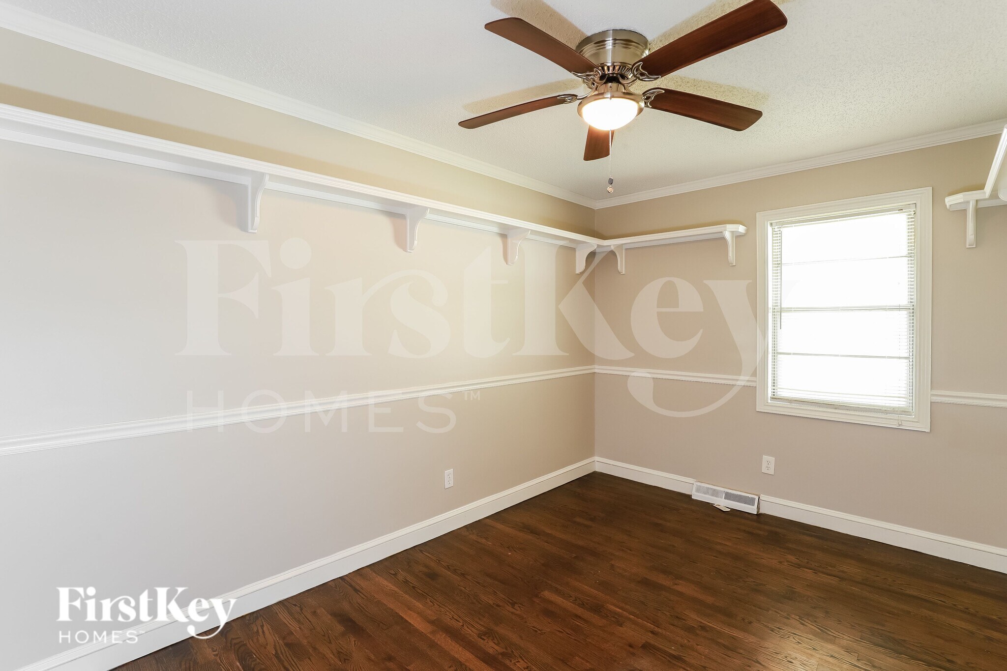 Building Photo - 4800 N Wallace Dr