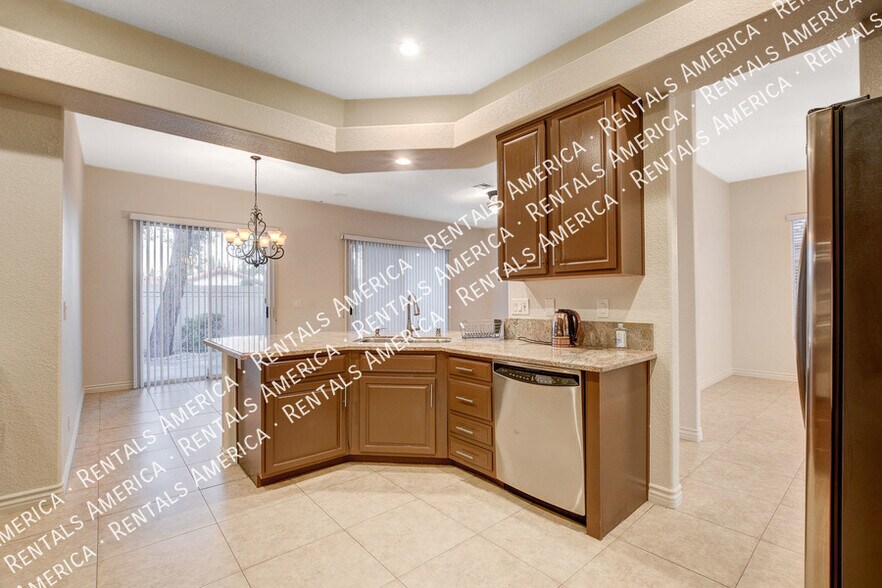 Building Photo - 8960 Echo Ridge Dr