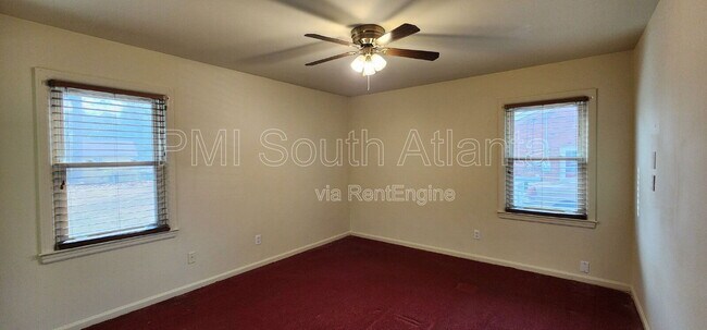 Building Photo - 3820 Meadowlark Dr