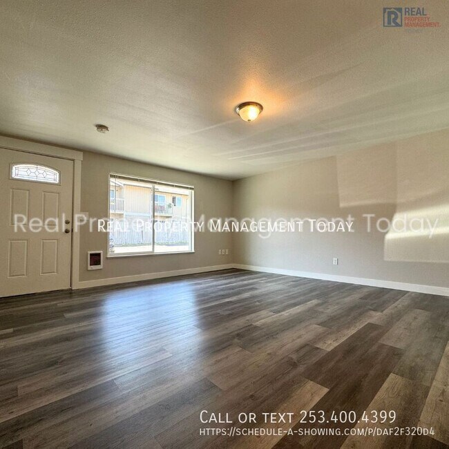 Building Photo - 6415 Steilacoom Blvd SW