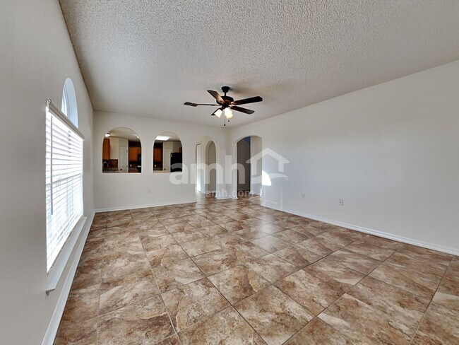 Building Photo - 7147 High Bluff Rd