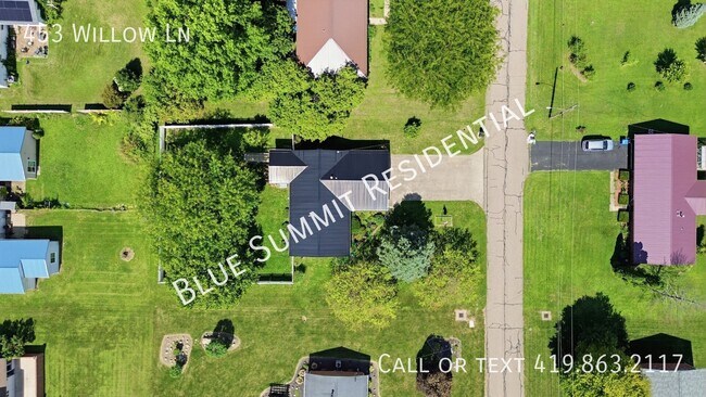 Building Photo - 453 Willow Ln
