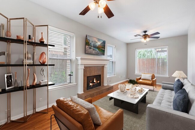 Building Photo - 6827 Hollow Hearth Dr