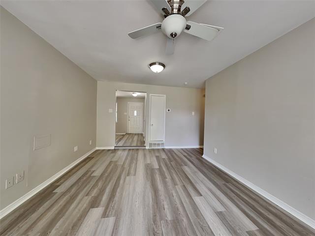 Building Photo - 2116 Crockett Dr