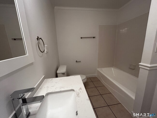 Building Photo - 97 Godfrey Rd