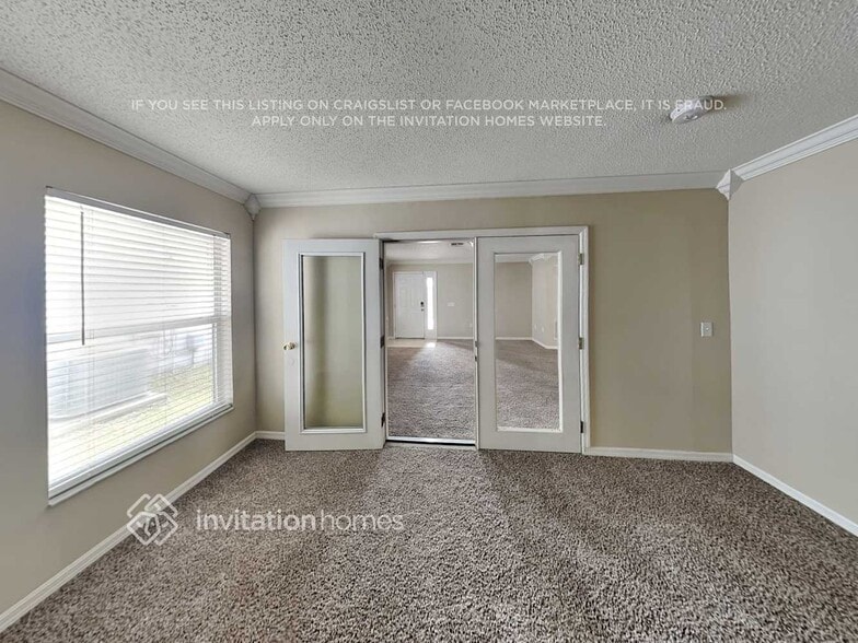 Building Photo - 2417 Knightsbridge Blvd