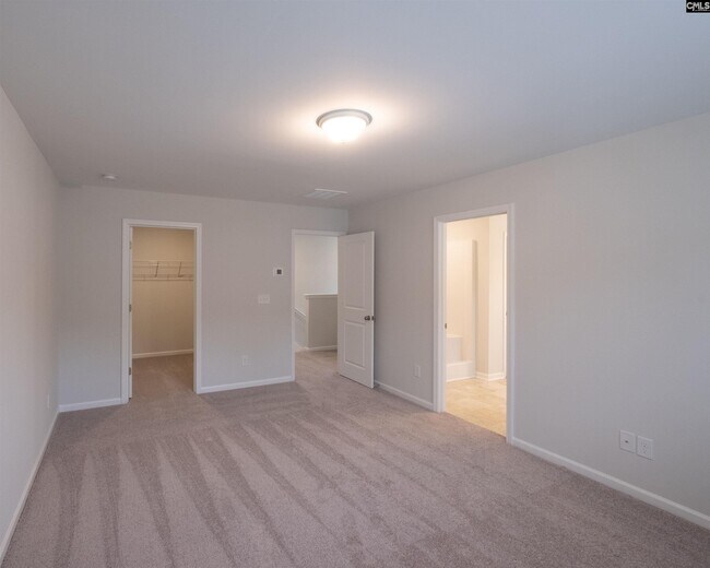 Building Photo - 643 Wooster Dr