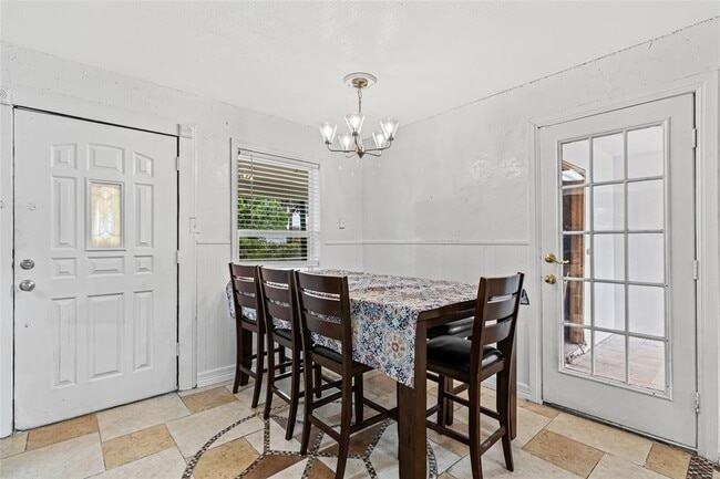 Building Photo - 9104 Glenn Ln