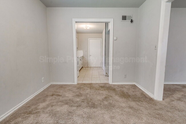 Building Photo - 7107 NW 39th St