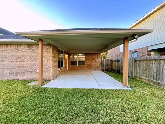 Building Photo - 6715 Pheasant Oak Dr