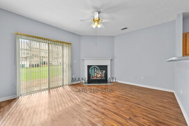 Building Photo - 2-bedroom, 2.5-bathroom Condominium in the heart of Peachtree Corners