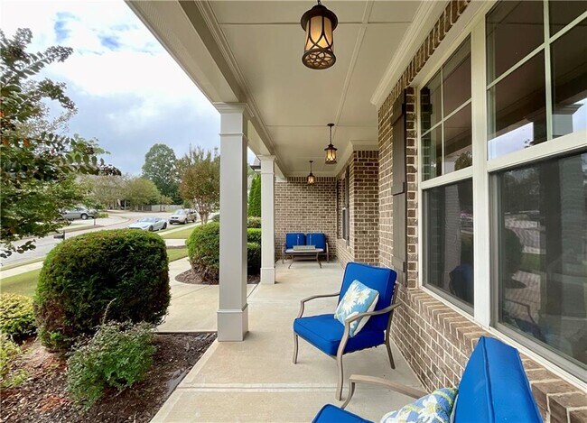 Building Photo - 5452 Oak Crest Ln