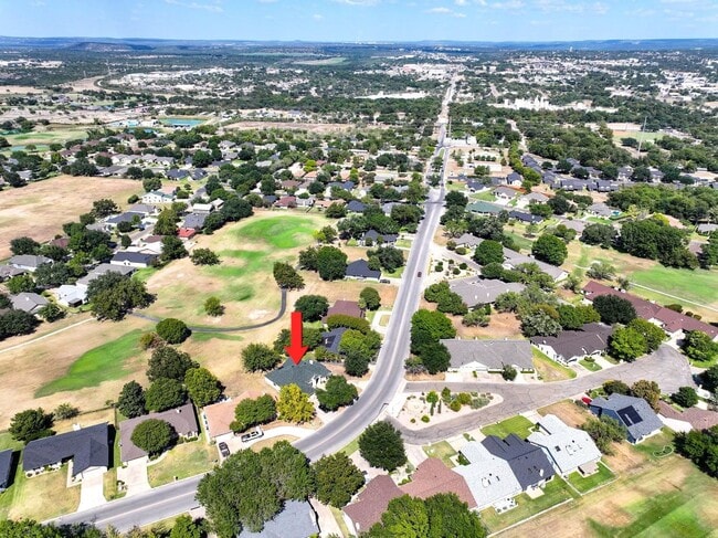 Building Photo - 120 Meadowlakes Dr