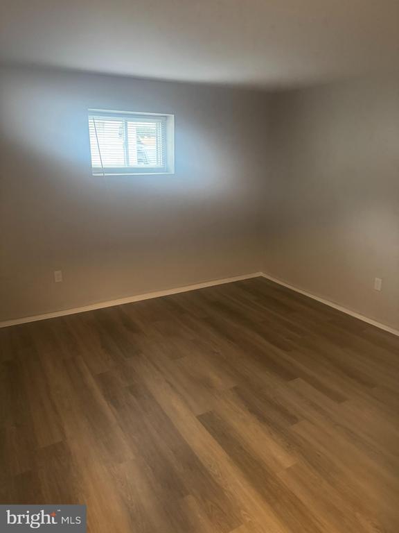 Building Photo - 403 N Newberry St