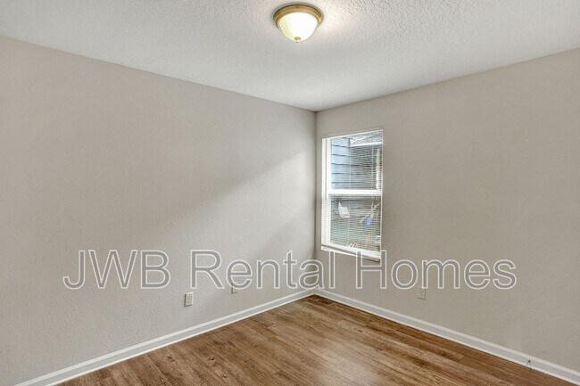 Building Photo - 331 Stockton St
