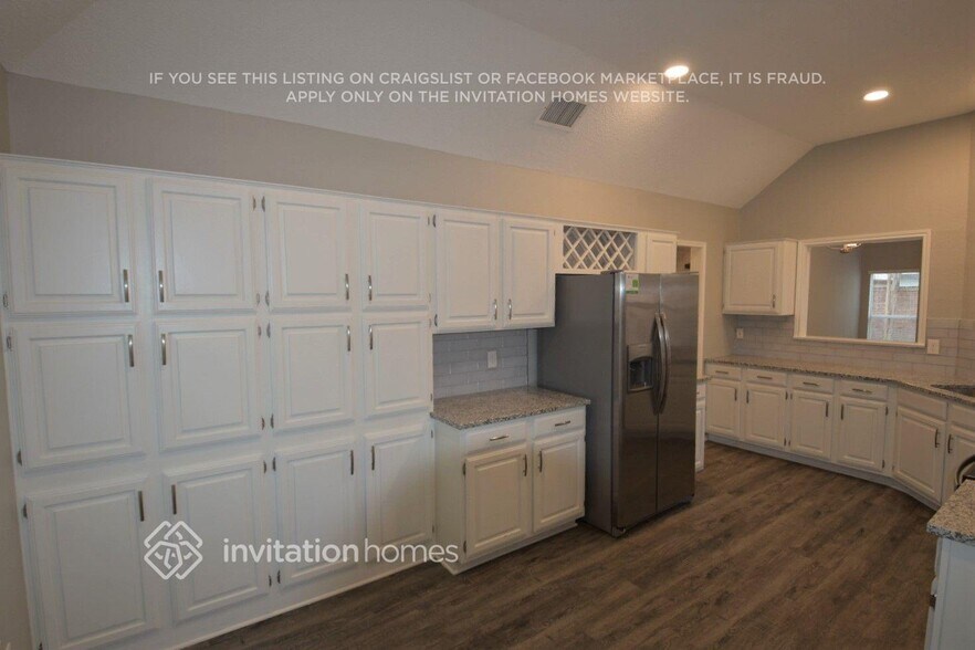 Building Photo - 3807 Branch Hollow Cir