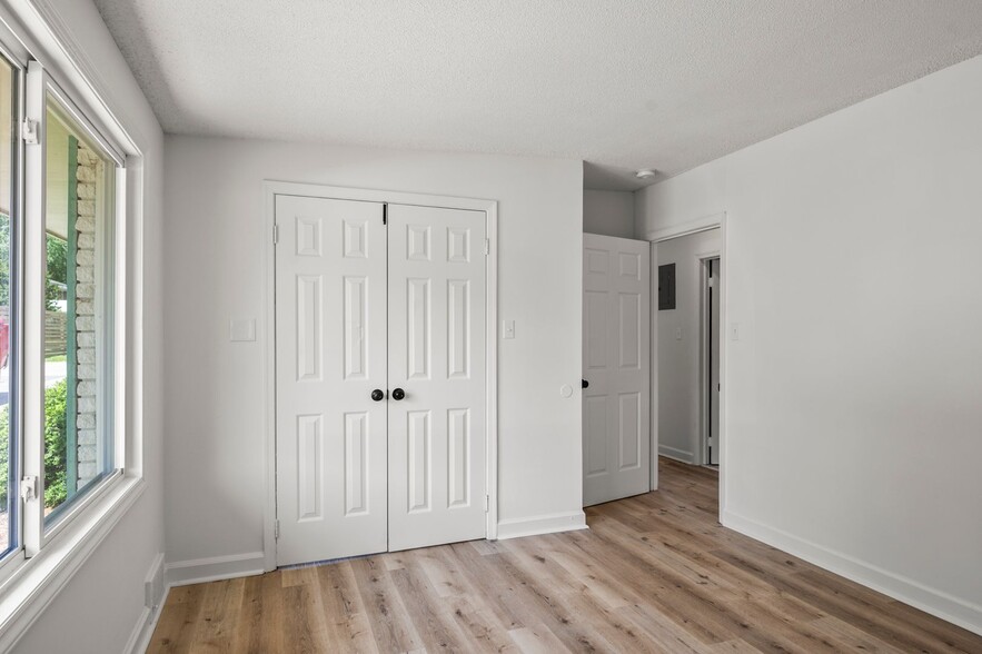 Building Photo - 3761 Avera Ave