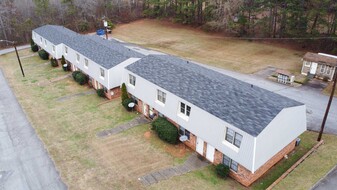 Building Photo - Cascades Pointe at Clemson | Townhomes Loc...