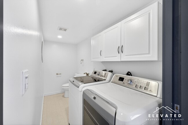 Building Photo - 45 Payran St