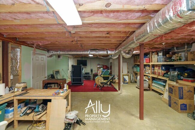 Building Photo - 2733 Southern Hills Ct