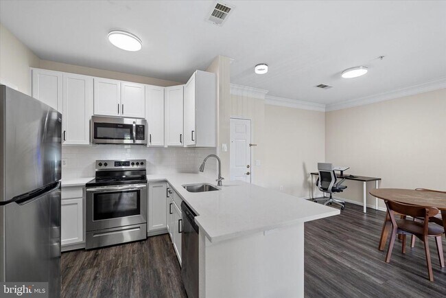 Building Photo - 1591 Spring Gate Dr.