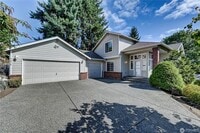 Building Photo - ? Stunning 4BR/3.5BA Home in Lake Forest P...