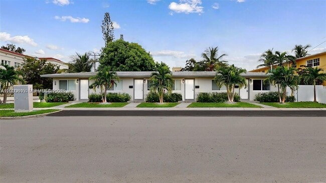 Building Photo - 891 SW 5th St