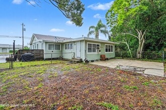 Building Photo - 1708 Pine St