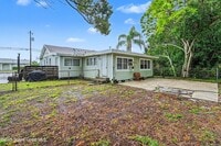 Building Photo - 1708 Pine St