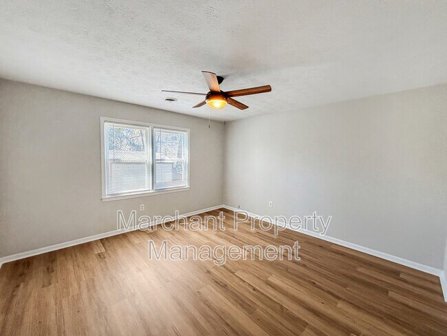 Building Photo - 231 Batesview Dr