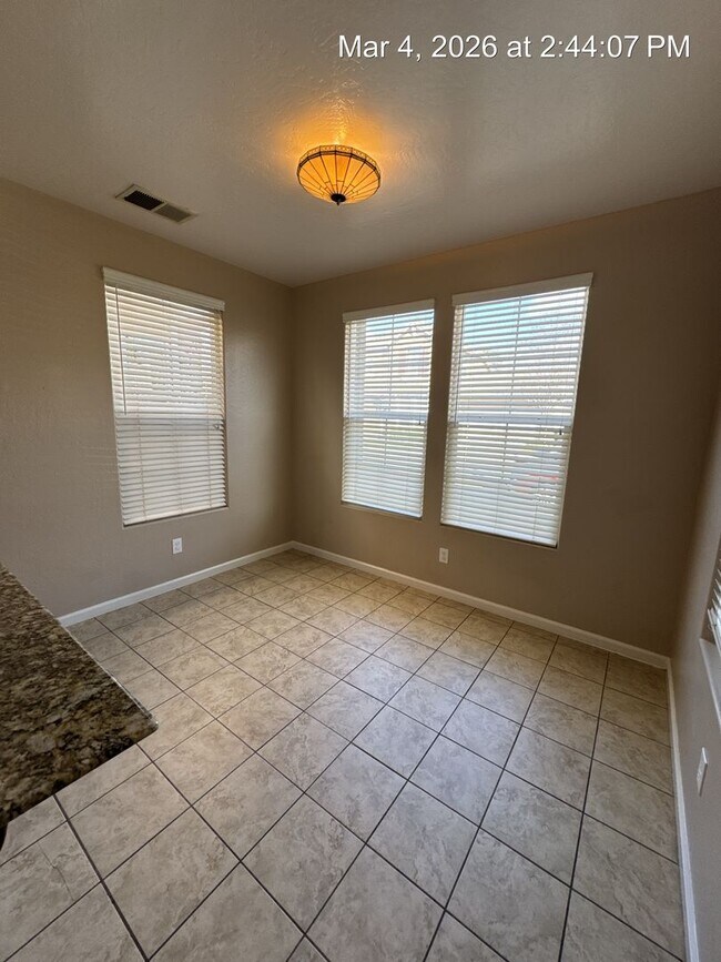 Building Photo - 2 Weeks Move in Special! Located in Avalon gated community!