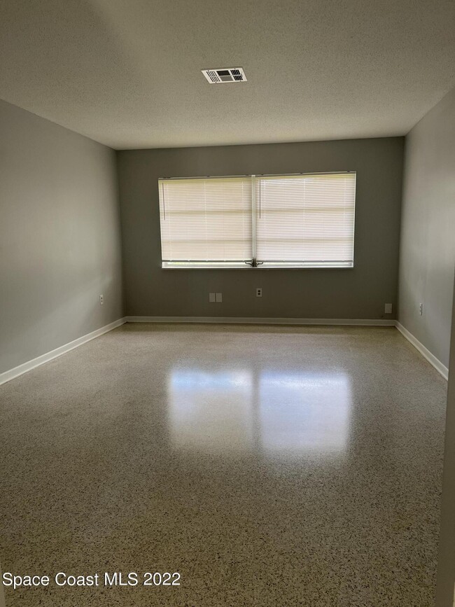 Building Photo - 2643 Cherrywood Ln