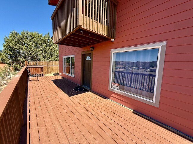 Building Photo - 4-BR Home with Horse Privileges in Apple Valley
